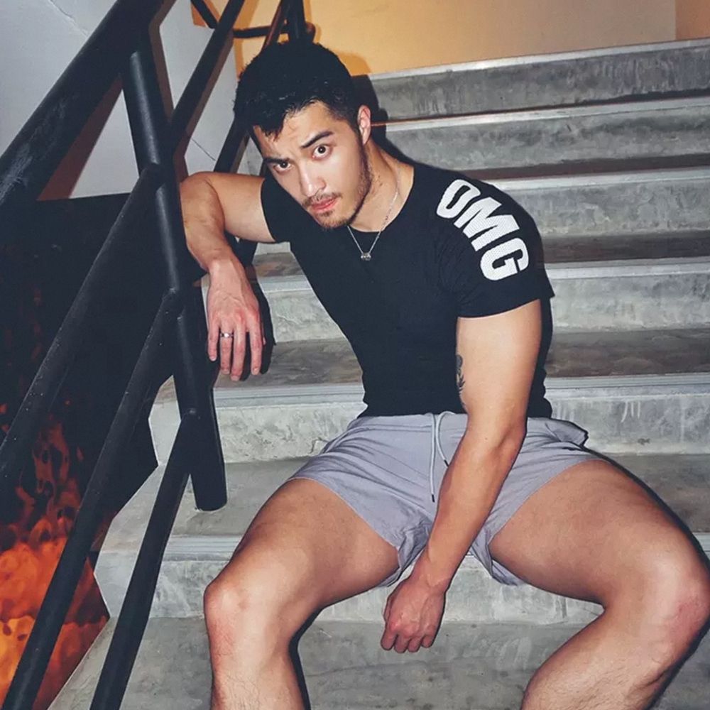 NEW Black Short Sleeve Men's Tee